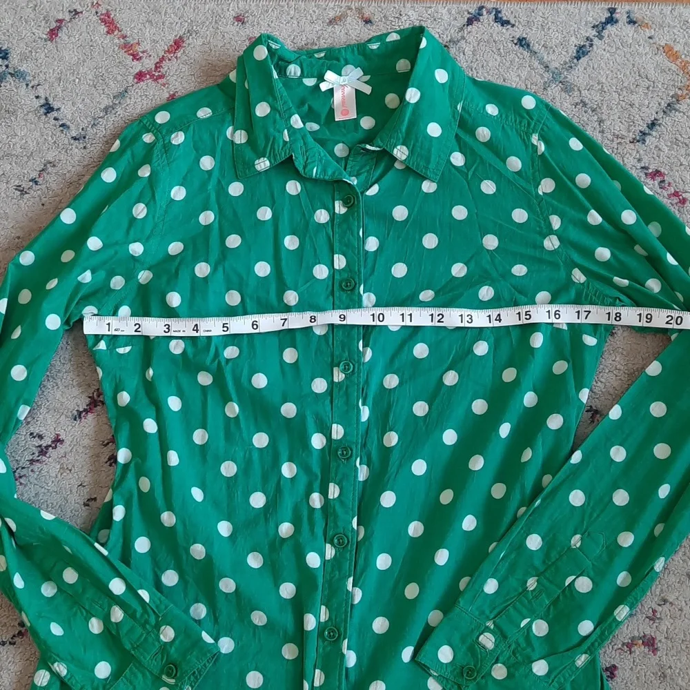 Downeast cotton button up polka dot green top small - Picture 2 of 3